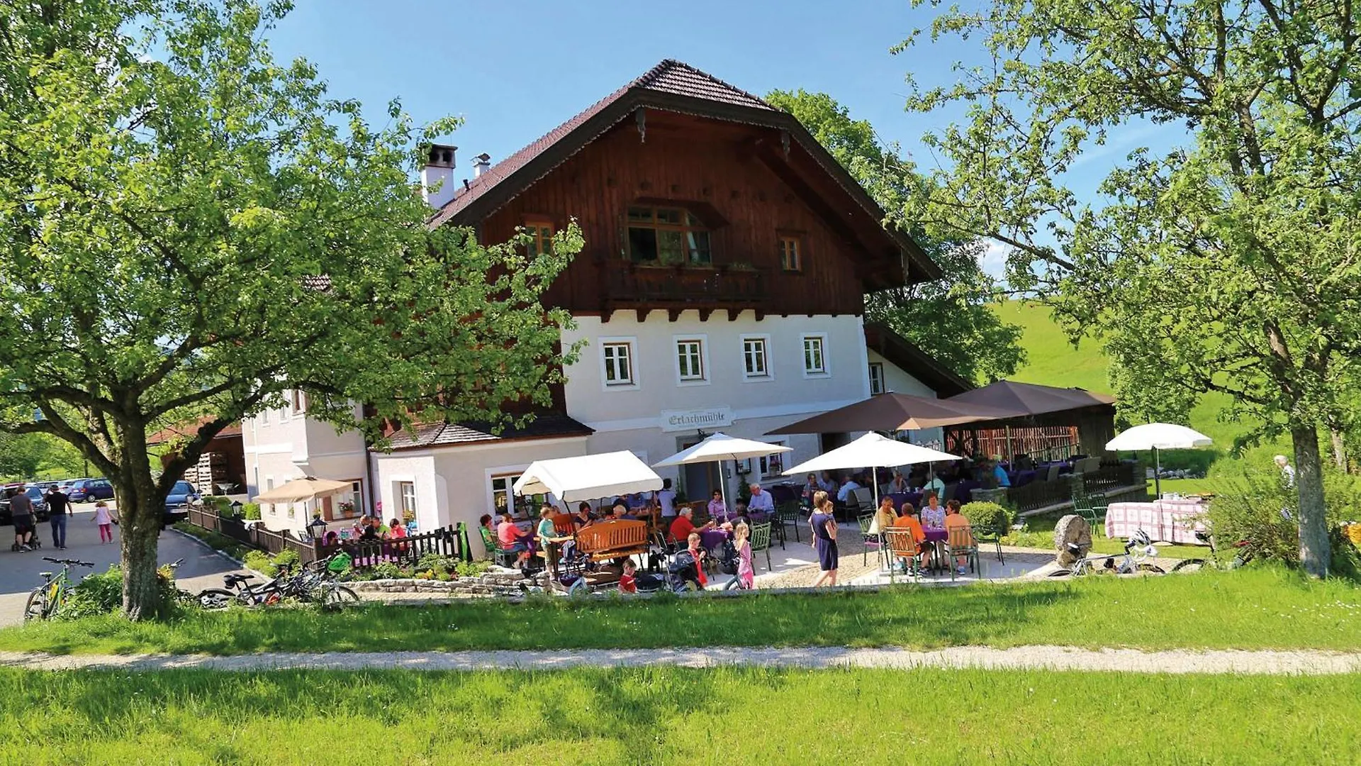 Wo übernachten nahe der Basilika St. Michael: 4 zentrale Hotels